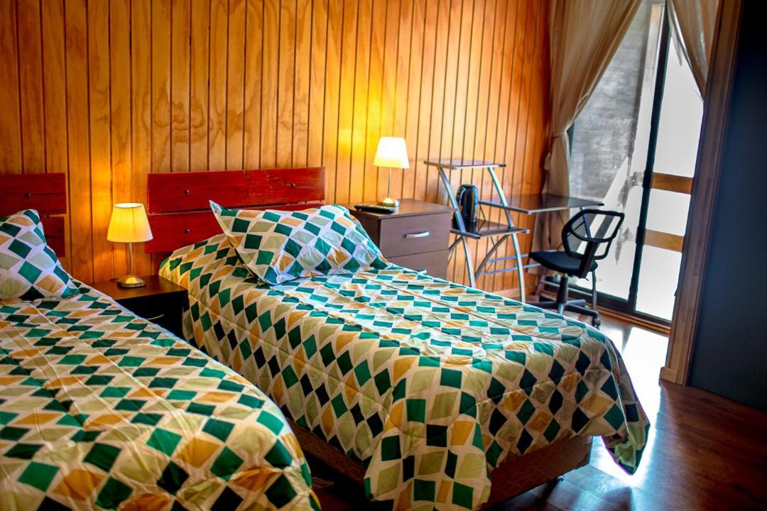 Roble Austral Hostal Coyhaique Eksteriør bilde